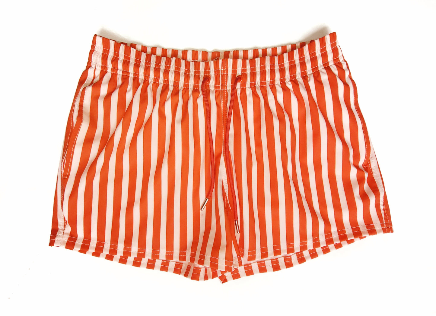 Pantaloneta playera raya roja