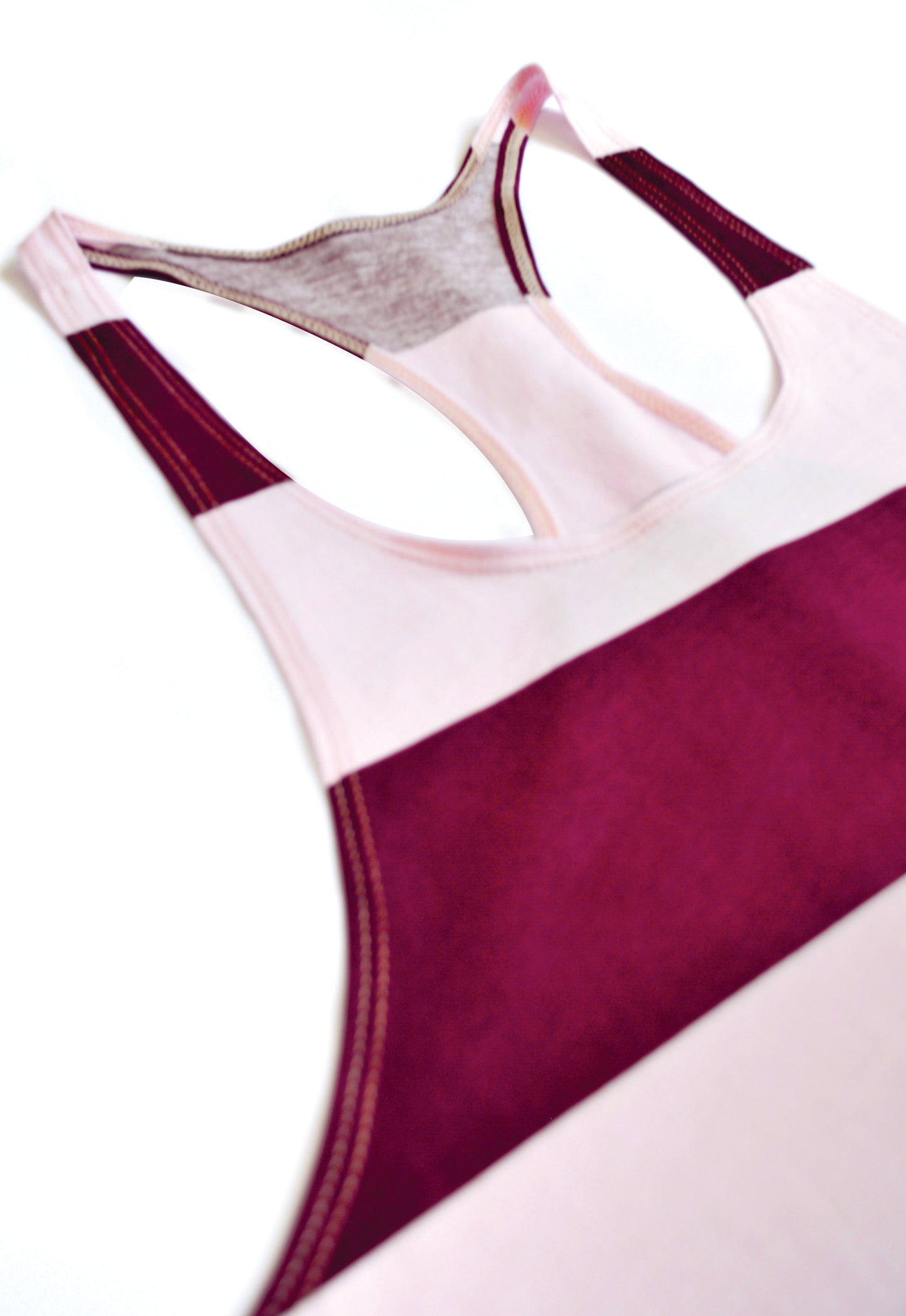 Camisilla Rosada con rayas Vino Tinto